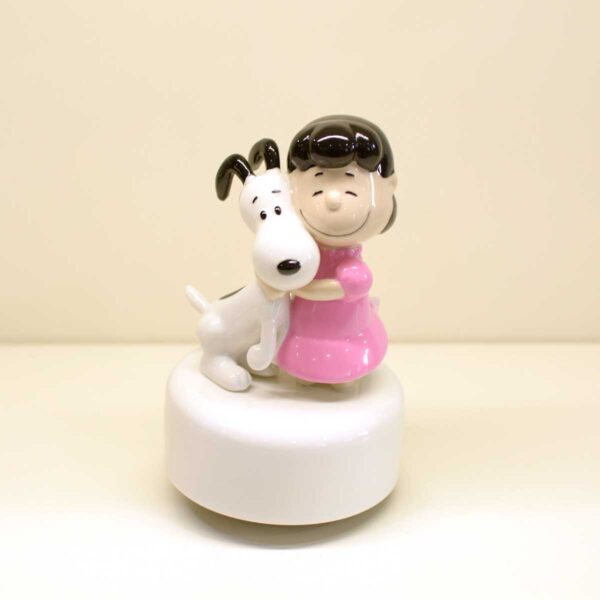 Lucy e Snoopy su carillion girevole