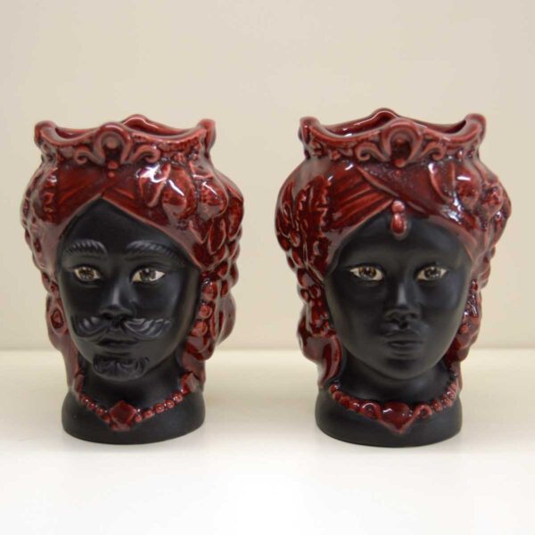 Coppia teste di moro in ceramica di Caltagirone nero/bordeaux