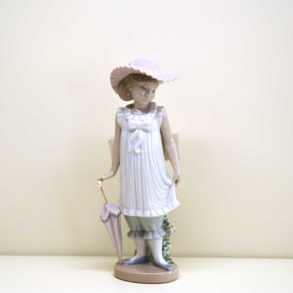Statuina Bambina elegante con ombrello BR 01126