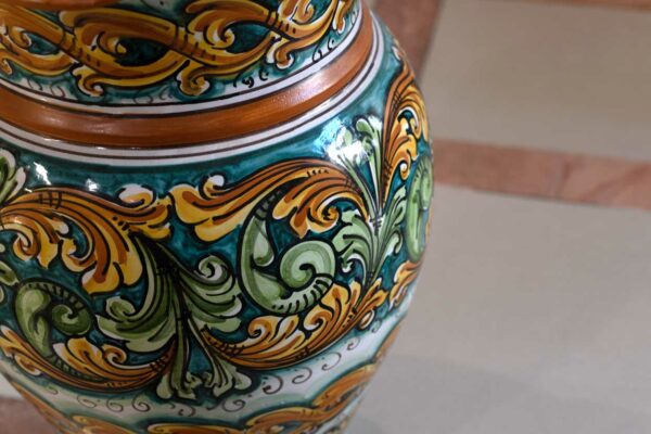 Portaombrelli in ceramica di Caltagirone decoro ornato