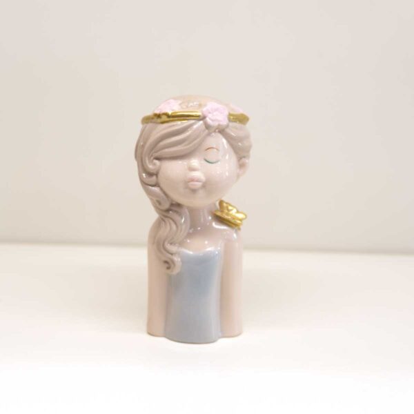 _DSC0091 Figurina mezzo busto Ragazza con farfalla