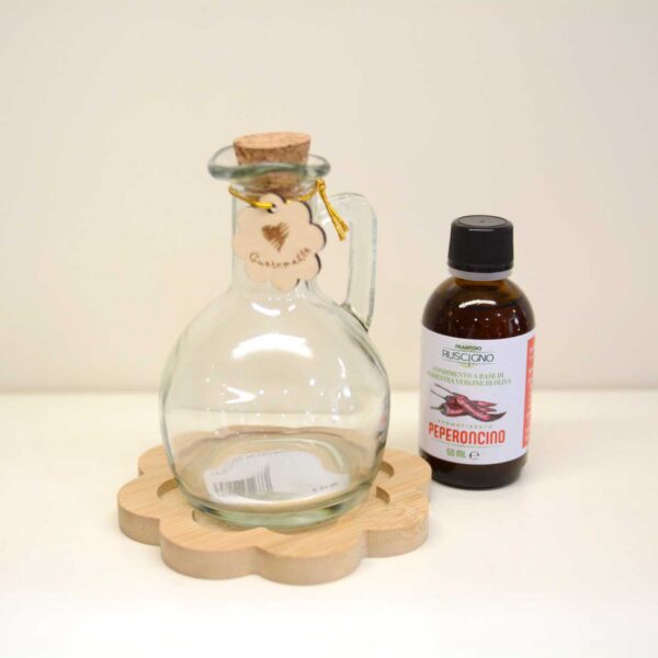 Oliera Con Base In Legno ed Olio Evo Oliera Con Base In Legno ed Olio Evo
