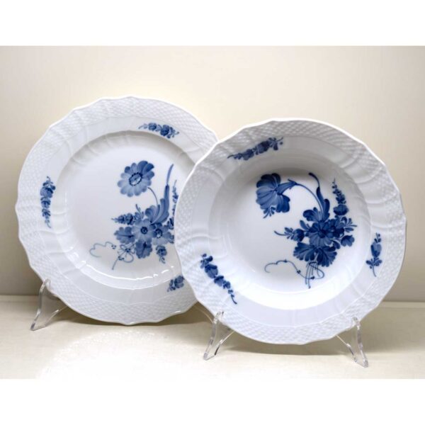 Servizio Piatti 36 pezzi "Blue Flower" Royal Copenhagen Servizio Piatti 36 pezzi "Blue Flower" Royal Copenhagen