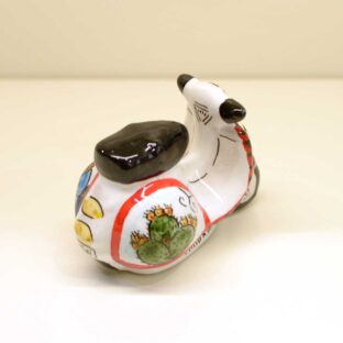 Vespa siciliana in ceramica Vespa siciliana in ceramica
