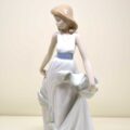 Statuina Giocando nel vento BR 01343