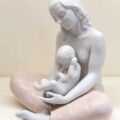 Statuina La madre