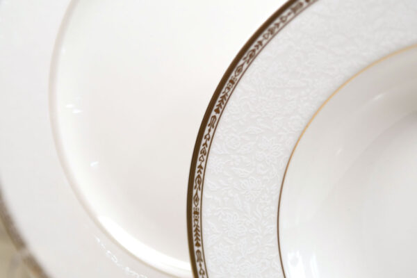 Servizio Piatti 41 Pezzi "Dinasty Gold" Mikasa Servizio Piatti 41 Pezzi "Dinasty Gold" Mikasa