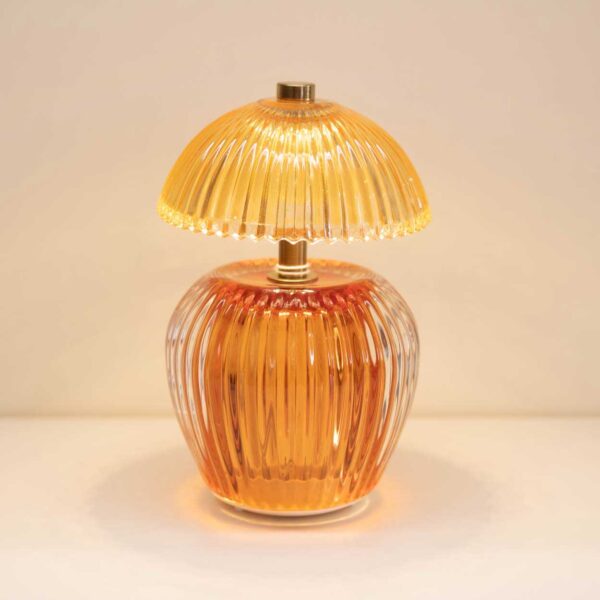 Piccola Lampada "Pagoda"con Luce al Led Piccola Lampada "Pagoda"con Luce al Led
